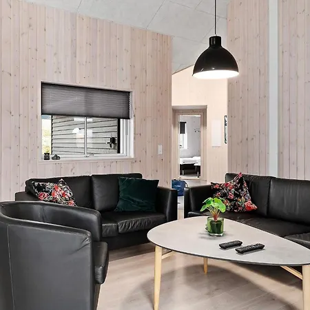 24 Person In Hasselberg