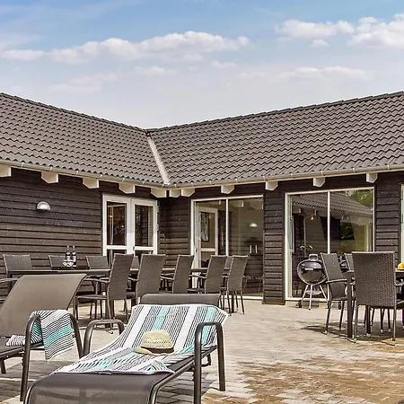 24 Person In Hasselberg Ferienhaus *
