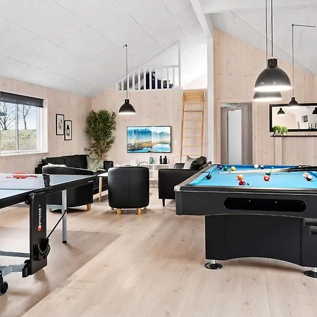 24 Person In Hasselberg Ferienhaus *